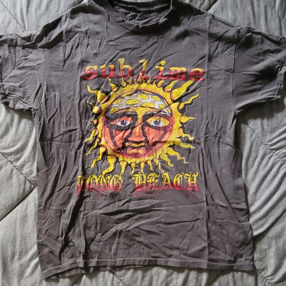 Sublime Graphic T-Shirt in Gray